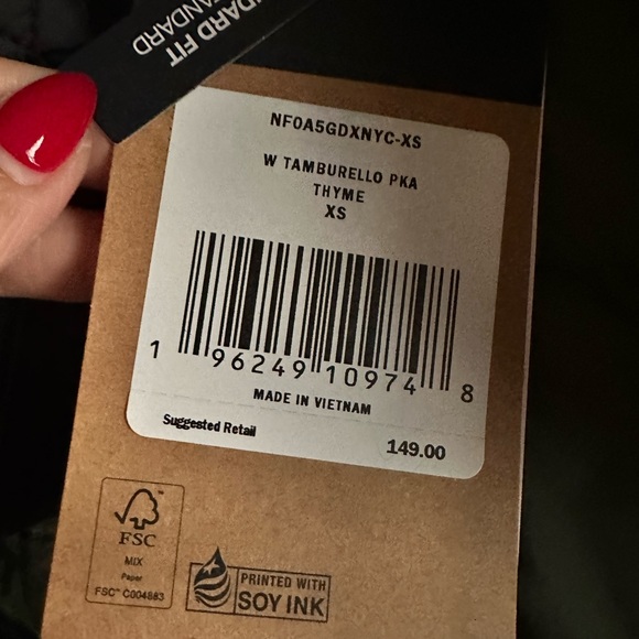 NWT North face Women’s Tamburello Parka (XS) - Picture 8 of 9